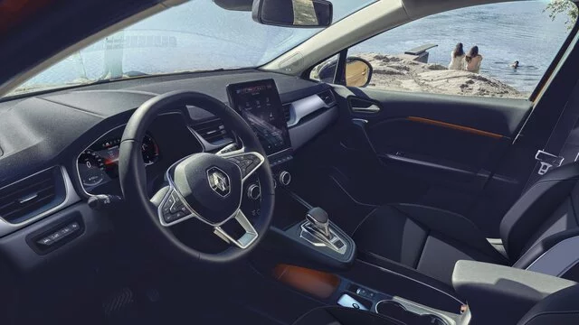 Renault Captur volante