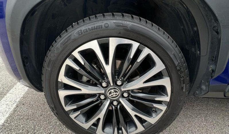Toyota Yaris Cross pieno