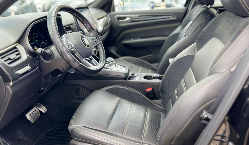 RENAULT ARKANA E-TECH HYBRID RS LINE 145 pieno