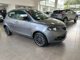 LANCIA YPSILON pieno