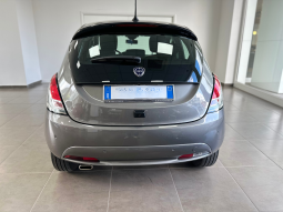 LANCIA YPSILON pieno