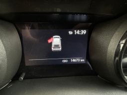 TOYOTA YARIS 1.5 HYBRID full