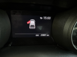 TOYOTA YARIS HYBRID pieno