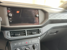 VOLKSWAGEN T-CROSS pieno