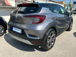 RENAULT CAPTUR INTENS DCI 115 EDC pieno