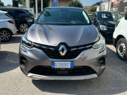 RENAULT CAPTUR INTENS DCI 115 EDC pieno