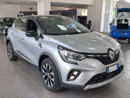 RENAULT CAPTUR TECHNO TCE 90 pieno