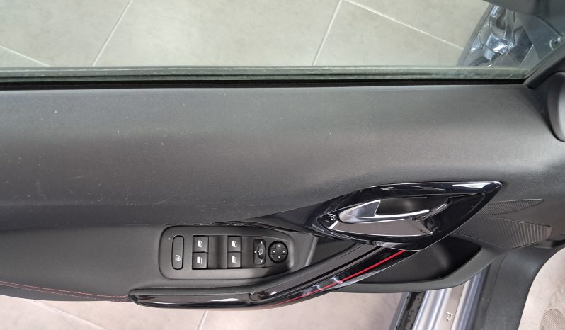 PEUGEOT 2008 1.5 BLUEHDI 100 S&S GTLINE pieno