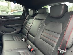 RENAULT ARKANA RS LINE HYBRID pieno