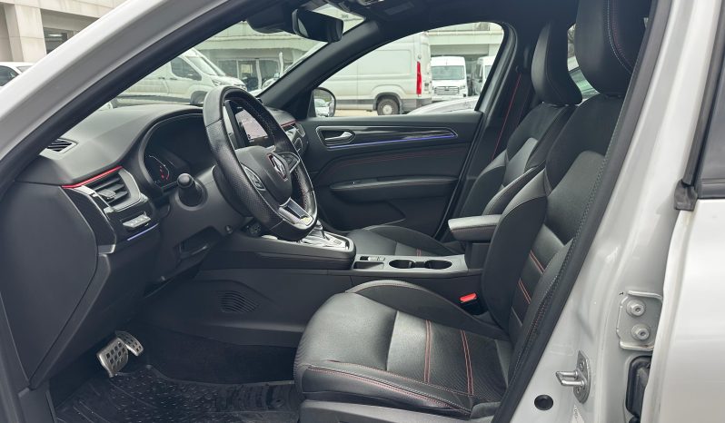RENAULT ARKANA RS LINE HYBRID pieno