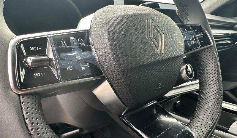 RENAULT AUSTRAL TECHNO FULL HYBRID – KM 0 pieno