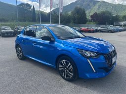 PEUGEOT 208 1.2 PURETECH ALLURE pieno