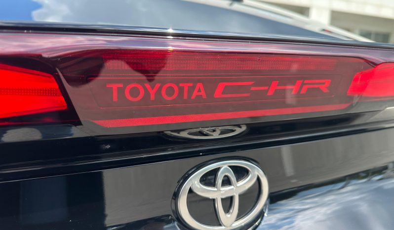 TOYOTA C-HR LOUNGE PREMIERE 2.0 PLUG.IN HYBRID – KM0 pieno