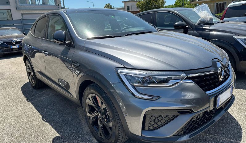 RENAULT ARKANA RS LINE HYBRID 145 pieno