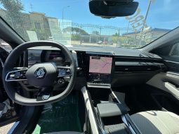 RENAULT ESPACE ICONIC E-TECH FULL HYBRID pieno