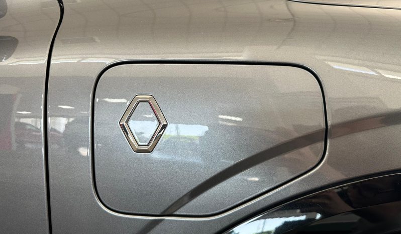 RENAULT MEGANE ELECTRIC TECHNO 220CV – KM0 pieno