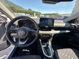 TOYOTA YARIS 1.5 HYBRID ACTIVE MY24 BIANCO pieno