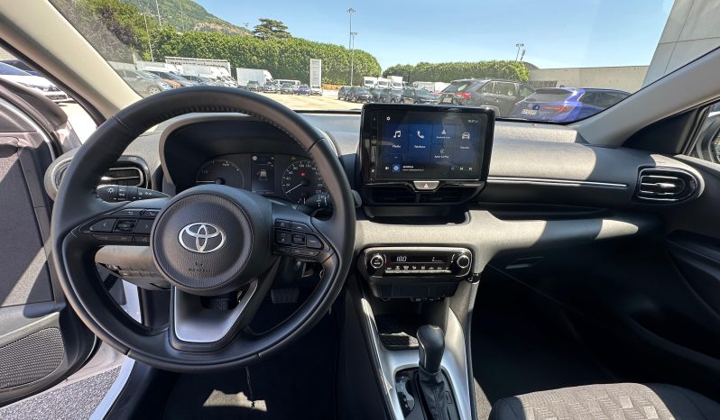 TOYOTA YARIS 1.5 HYBRID ACTIVE MY24 BIANCO pieno