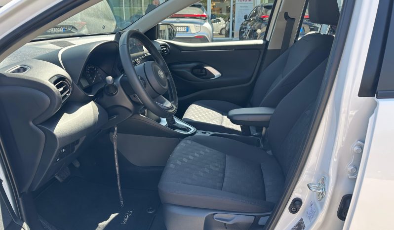 TOYOTA YARIS 1.5 HYBRID ACTIVE MY24 BIANCO pieno