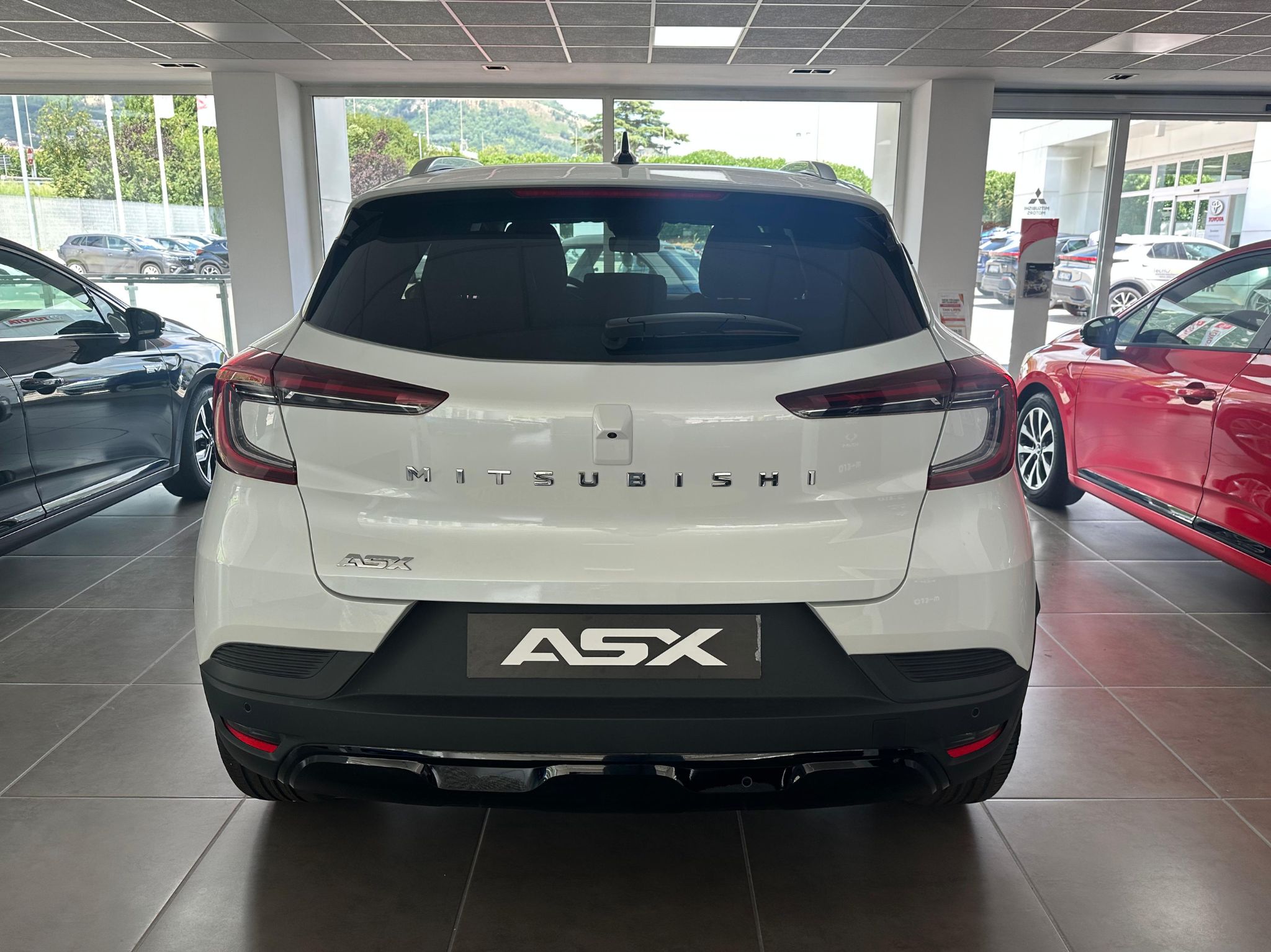 MITSUBISHI ASX INVITE 1 0 BIANCO KM 0 Tecnoauto