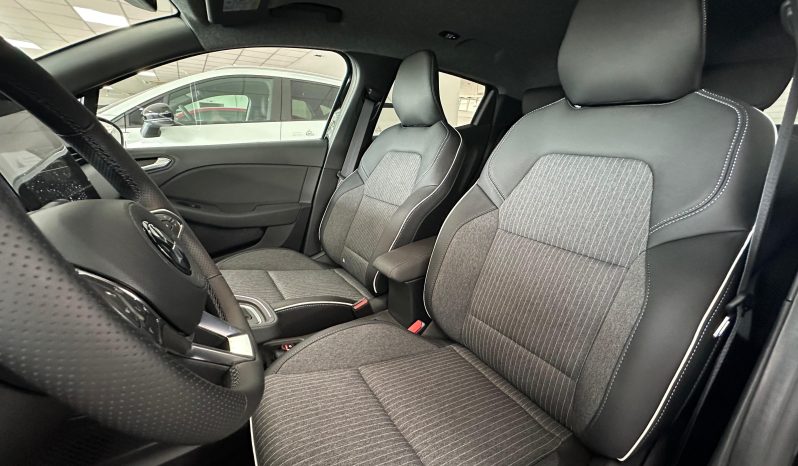 MITSUBISHI COLT 1.6 HYBRID NERO – KM0 pieno