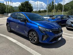 RENAULT CLIO TECHNO TCE 90 BLU IRON pieno
