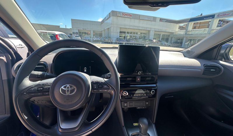 TOYOTA YARIS CROSS 1.5 HYBRID LOUNGE – BLU pieno
