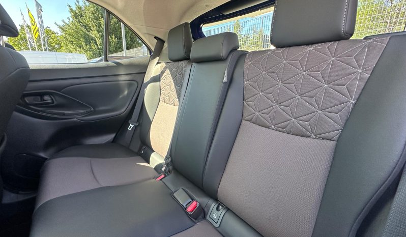 TOYOTA YARIS CROSS 1.5 HYBRID LOUNGE – BLU pieno