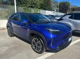 TOYOTA YARIS CROSS 1.5 HYBRID LOUNGE – BLU pieno