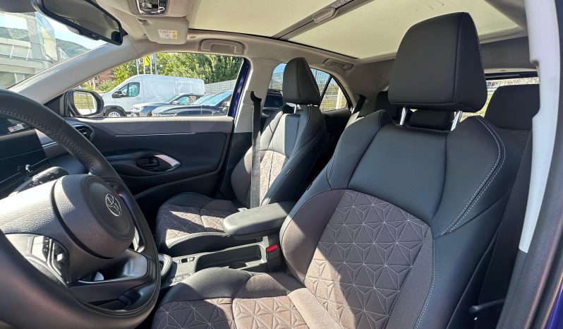 TOYOTA YARIS CROSS 1.5 HYBRID LOUNGE – BLU pieno