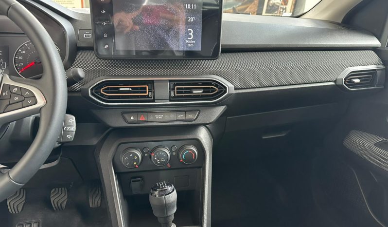 DACIA SANDERO STEPWAY EXPRESSION 1.0 TCE – KM 0 pieno