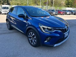 RENAULT CAPTUR 1.5 BLUE DCI 95CV INTENS – BLU pieno