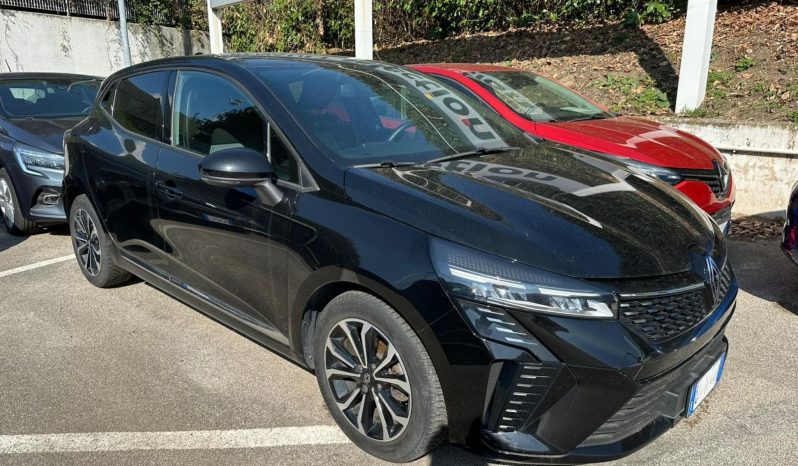 RENAULT CLIO TECHNO TCE 90 – NERO MY24 pieno