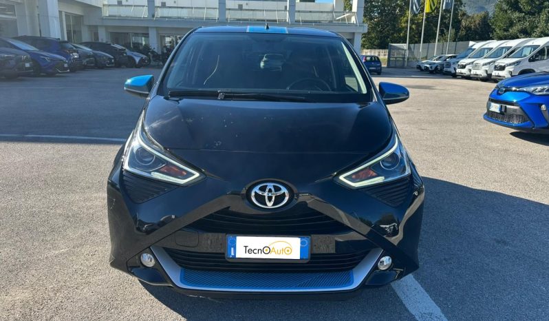 TOYOTA AYGO 1.0 X-CLUSIVE – NERO pieno