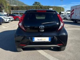 TOYOTA AYGO 1.0 X-CLUSIVE – NERO pieno