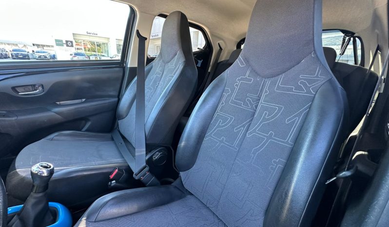 TOYOTA AYGO 1.0 X-CLUSIVE – NERO pieno