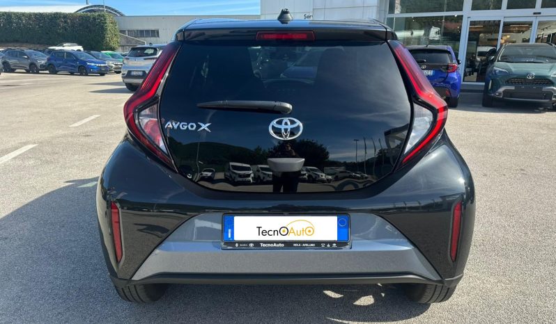 TOYOTA AYGO X 1.0 TREND – SILVER pieno