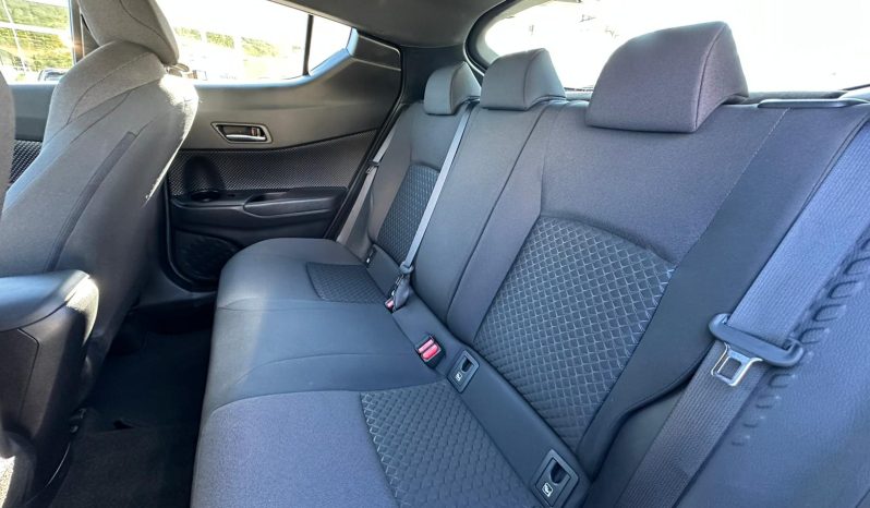 TOYOTA C-HR 1.8 HYBRID ACTIVE – BLU pieno