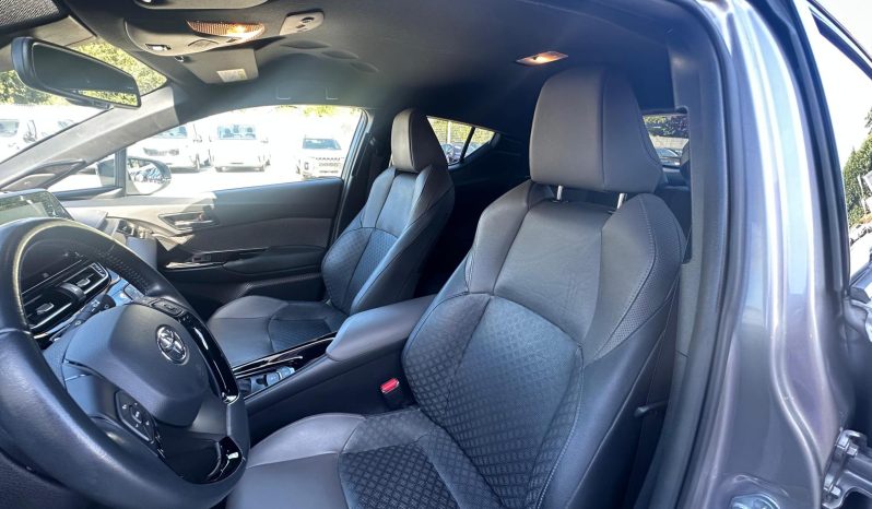 TOYOTA C-HR 2.0 HYBRID LOUNGE – GRIGIO pieno