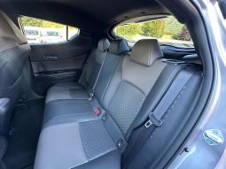 TOYOTA C-HR 2.0 HYBRID LOUNGE – GRIGIO pieno