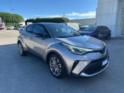 TOYOTA C-HR 2.0 HYBRID LOUNGE – GRIGIO pieno