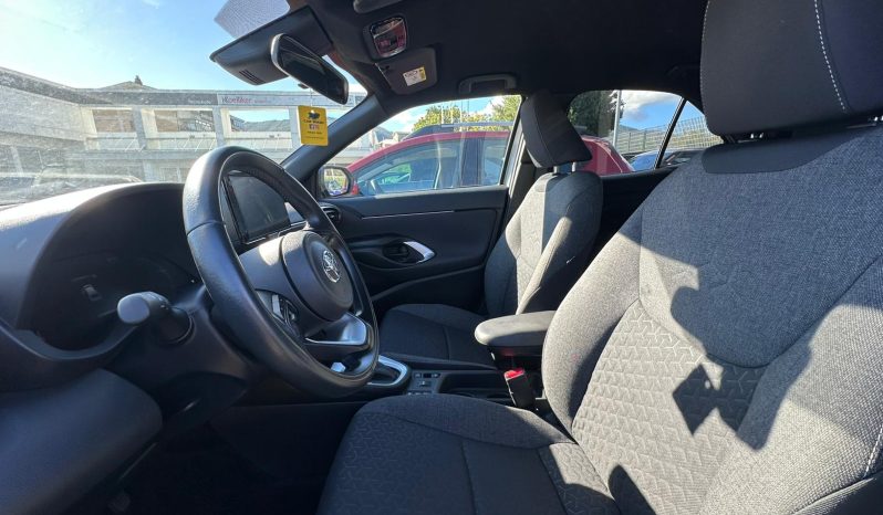TOYOTA YARIS CROSS 1.5 HYBRID TREND – GRIGIO pieno