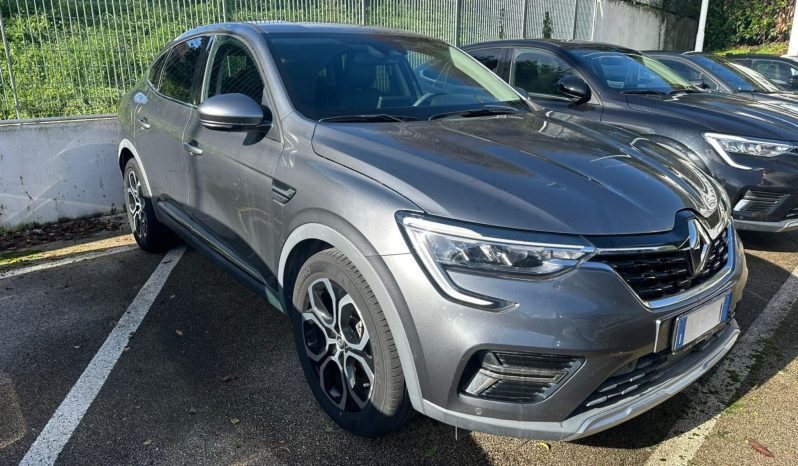 RENAULT ARKANA INTENS HYBRID 145 – GRIGIO GRAFITE pieno