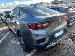 RENAULT ARKANA INTENS HYBRID 145 – GRIGIO GRAFITE pieno