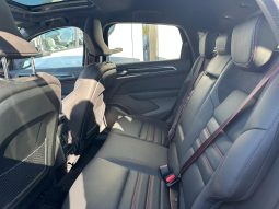 RENAULT ARKANA RS LINE HYBRID – NERO pieno