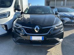 RENAULT ARKANA RS LINE HYBRID – NERO pieno