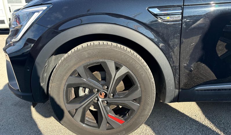 RENAULT ARKANA RS LINE HYBRID – NERO pieno