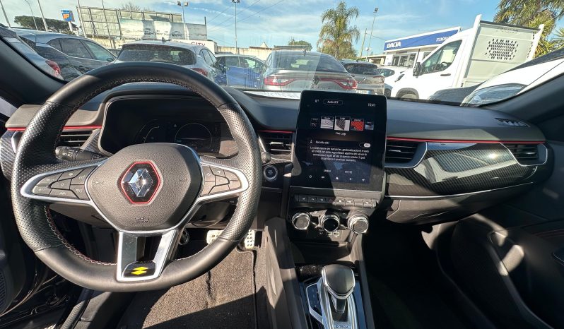 RENAULT ARKANA RS LINE HYBRID – NERO pieno