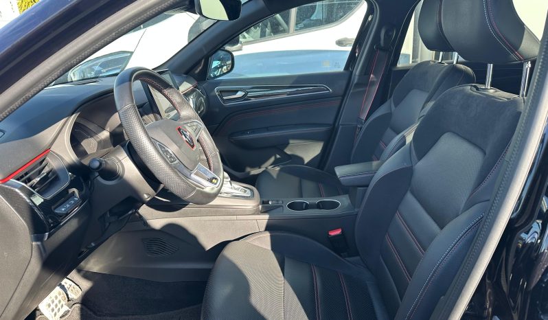 RENAULT ARKANA RS LINE HYBRID – NERO pieno