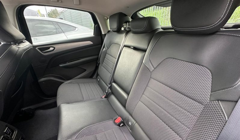 RENAULT ARKANA FULL HYBRID 145 INTENS – NERO pieno